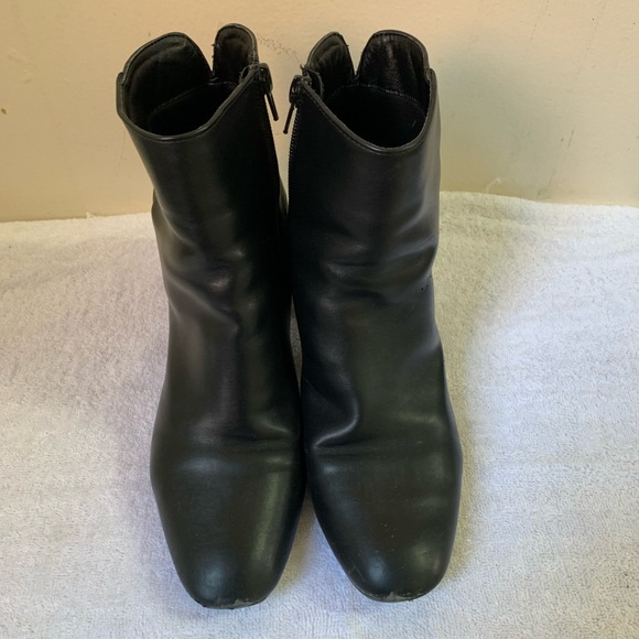 Black boot - Picture 4 of 4